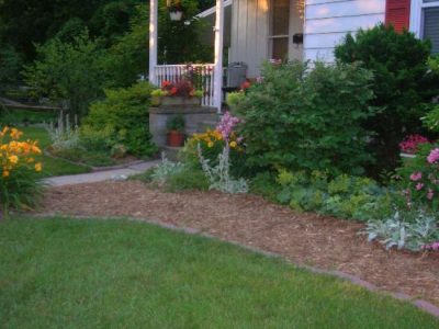 The Quest for the Idyllic Garden Image